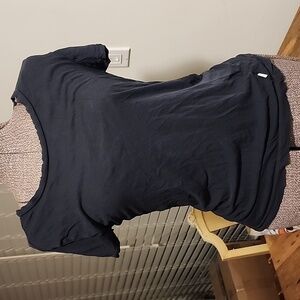 It's giving vintage tissue tees vibes but idk.